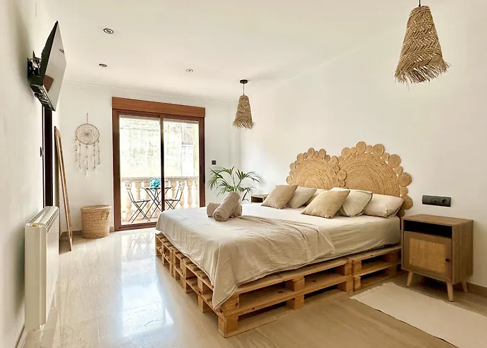 Casa Con Jacuzzi Y Piscina Con Vistas Al Castillo